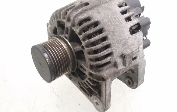 Renault Megane II Generator/alternator 8200410681B 406005153
