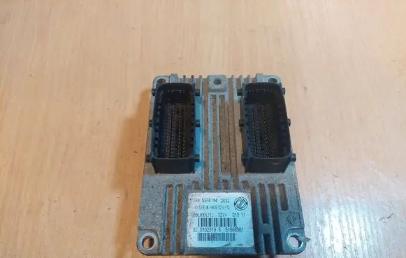 Fiat Panda II Engine control unit/module ECU IAW5SF8.M4 51868981 HW409