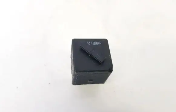 BMW 5 G30 G31 Other relay 61366901469 080112b