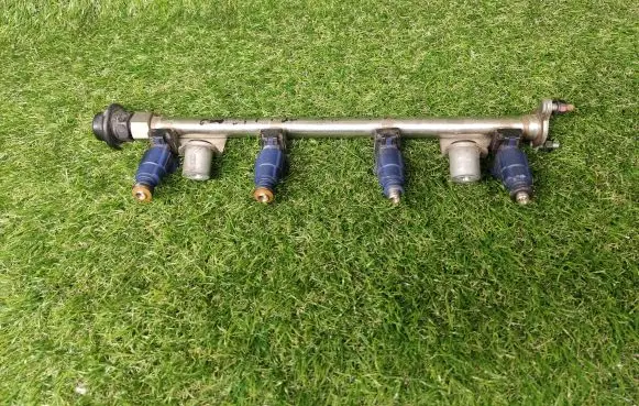 Hyundai i30 Fuel injector 353102B0200