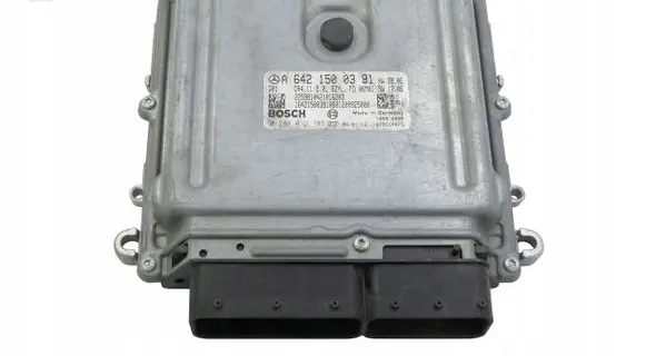 Mercedes-Benz E W211 Engine control unit/module A6421500391