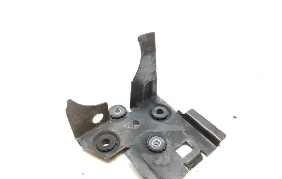 Citroen DS5 ABS pump bracket 