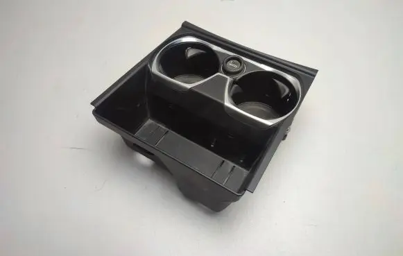 BMW 7 G11 G12 Cup holder front 7938660 7082017 51169301742