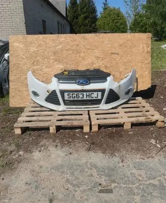Ford Focus Front bumper