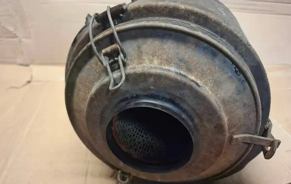 Mercedes-Benz 280 450 W116 Air filter box