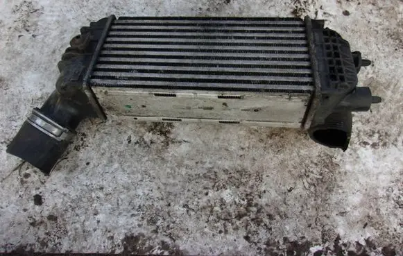 Citroen C4 Grand Picasso Intercooler radiator 9656525880