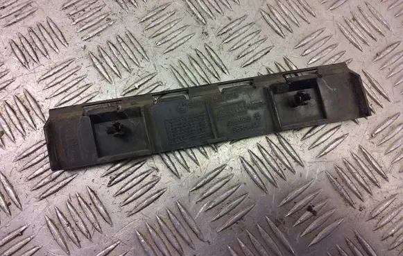 BMW 1 E82 E88 Other sill/pillar trim element 7169979