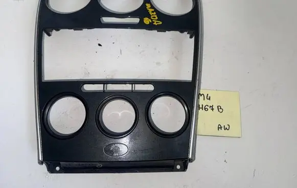 Mazda 6 Radio/GPS head unit trim GR1A66DSX