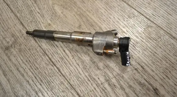 Renault Master III Fuel injector 166009567R