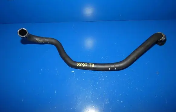 Volvo XC40 Engine coolant pipe/hose 32222087 3668769