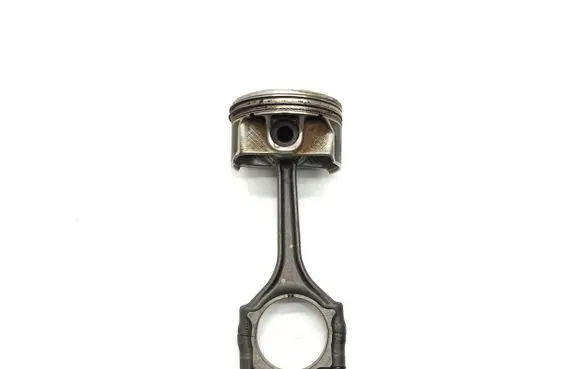Jeep Cherokee Piston with connecting rod 68088072AF
