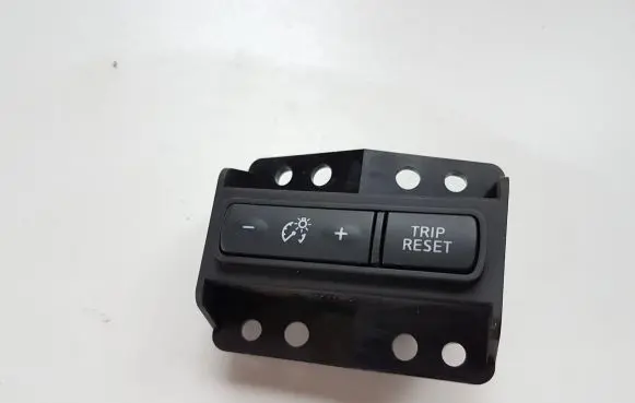 Nissan X-Trail T32 Panel lighting control switch 61112C