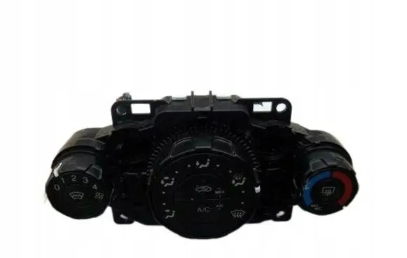 Ford Fiesta Climate control unit 33DD272J