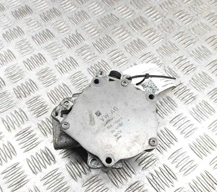 Volkswagen Golf VII Vacuum pump 06L145100F