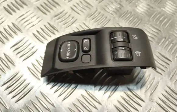 Subaru Forester SH Wing mirror switch 83002FG000