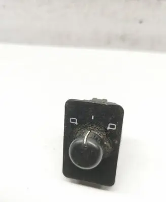 Audi A6 S6 C5 4B Wing mirror switch 4B0959565A 3700