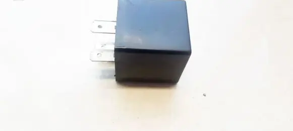 Volkswagen Golf II Other relay 191955529