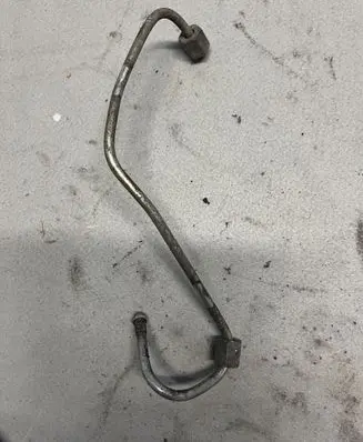 Fuel injector supply line/pipe