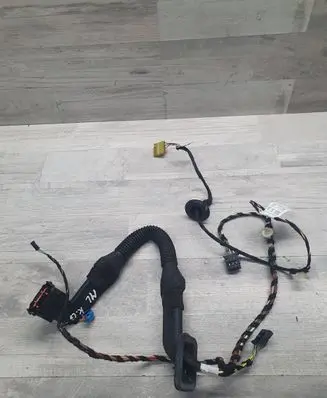 Mercedes-Benz ML AMG W164 Rear door wiring loom 13709768 3300 0MB107
