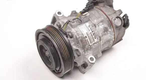 Volvo S60 Air conditioning (A/C) compressor (pump) 31332528