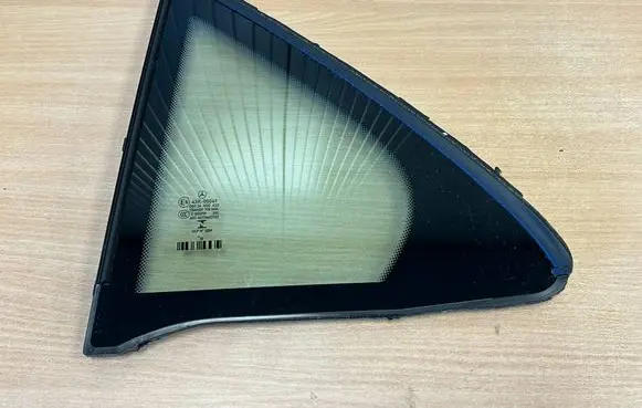 Mercedes-Benz E W212 Rear vent window glass A2127303900 A212730390065
