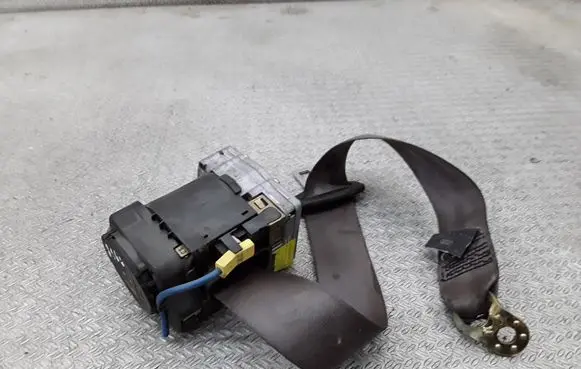 Audi A6 S6 C5 4B Rear seatbelt 00067250C