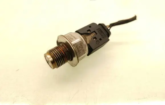 KIA Rio Fuel pressure sensor 9307Z528A