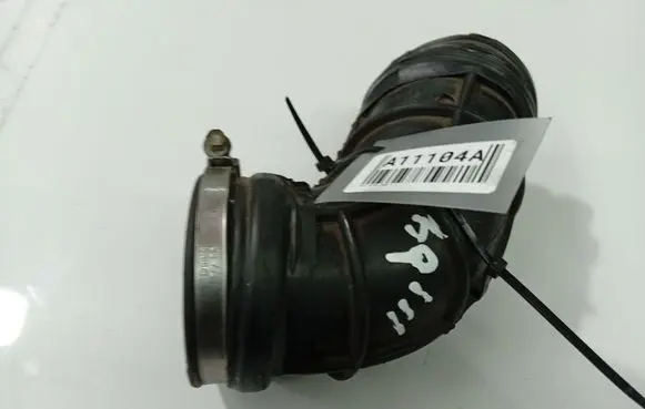 Opel Astra H Air intake hose/pipe 