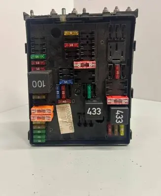 Volkswagen Golf Plus Fuse module 1K0937124K 014189861