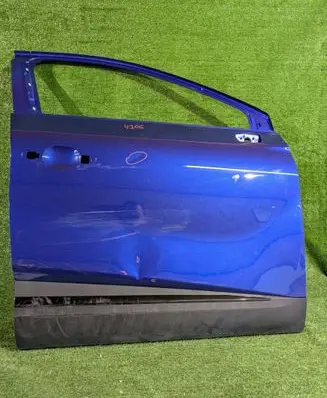 Renault Captur II Front door 