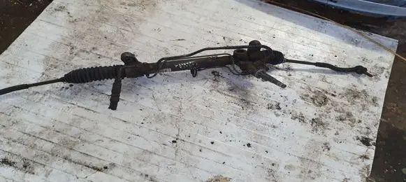 Toyota Corolla Verso E121 Steering rack 03ZE003