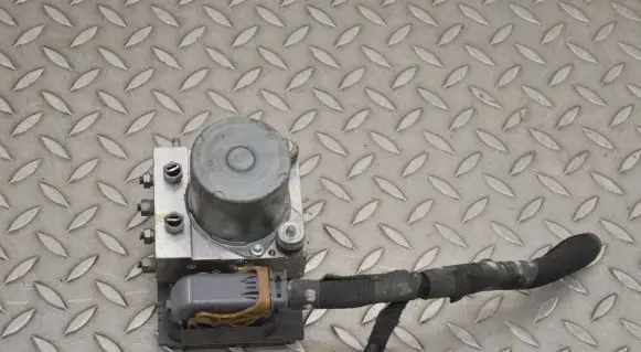 Peugeot RCZ ABS Pump 0205251230 9666957480