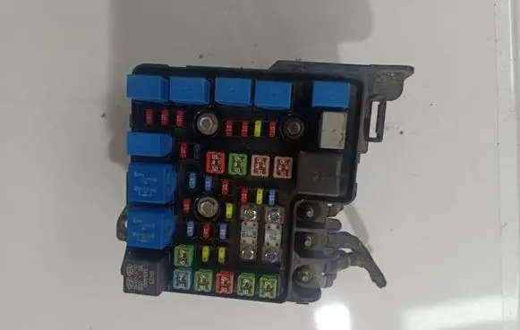 KIA Ceed Fuse box set 