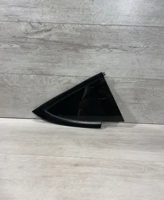 Rear vent window glass