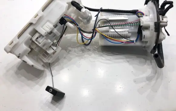 Toyota Camry VIII XV70 In-tank fuel pump 7702033511