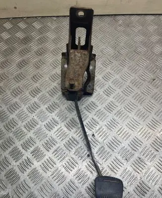 Nissan Patrol Y60 Clutch pedal 