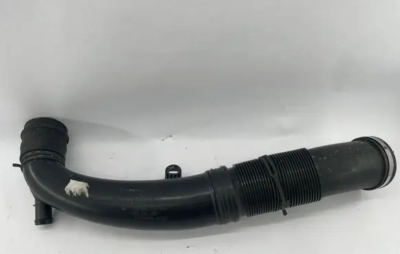 Audi TT TTS Mk2 Intercooler hose/pipe 1K0129627C 06F129684 06F129656