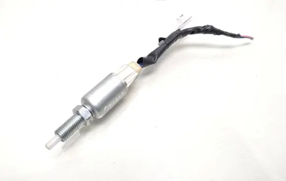 Toyota iQ Clutch pedal sensor 021b