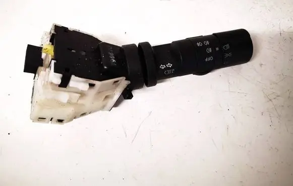 Nissan Qashqai Indicator stalk niles14425