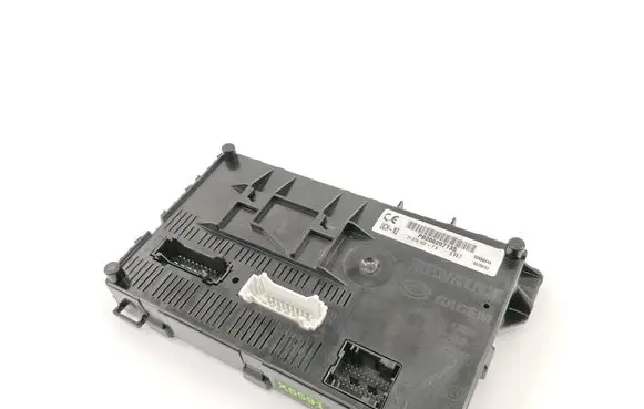 Renault Clio II Comfort/convenience module P8200207135