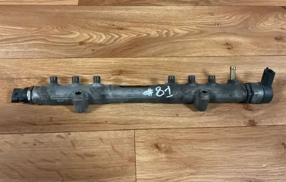 Volvo V70 Fuel main line pipe 31259011