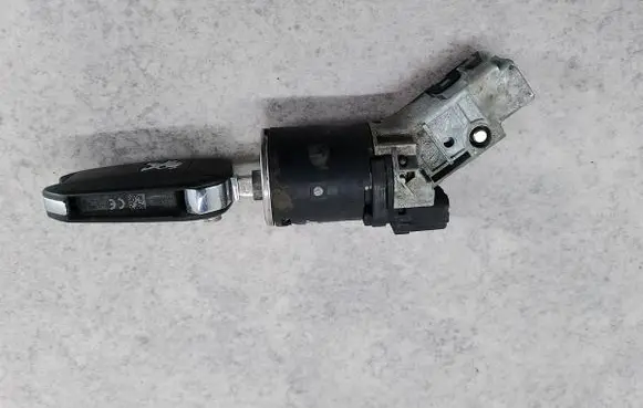 Citroen Berlingo Ignition lock 9673257480