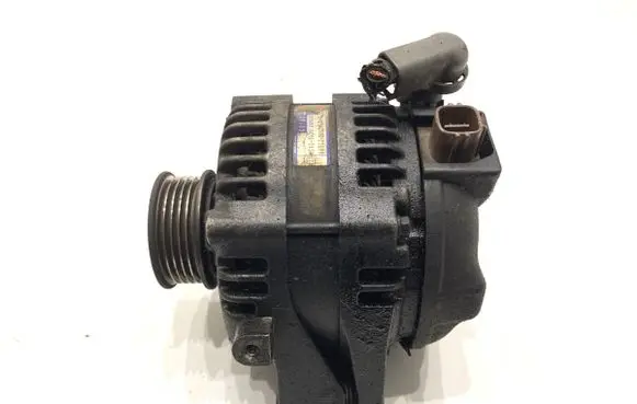 Toyota Corolla Verso E121 Generator/alternator 27060-27090