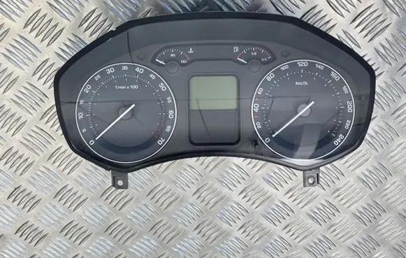 Skoda Octavia Mk2 (1Z) Speedometer (instrument cluster) 1Z0920812F