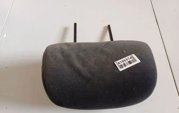 Citroen Xsara Front seat headrest 