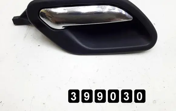 BMW M5 Loading door interior handle 8226050