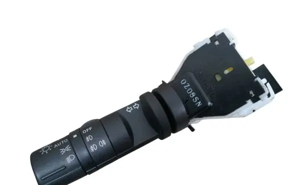 Nissan Qashqai Indicator stalk 0Z08SN 14425