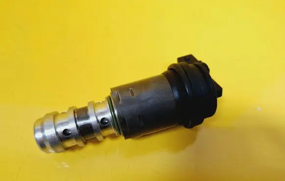 BMW 3 E46 Camshaft vanos timing valve 1707323-12