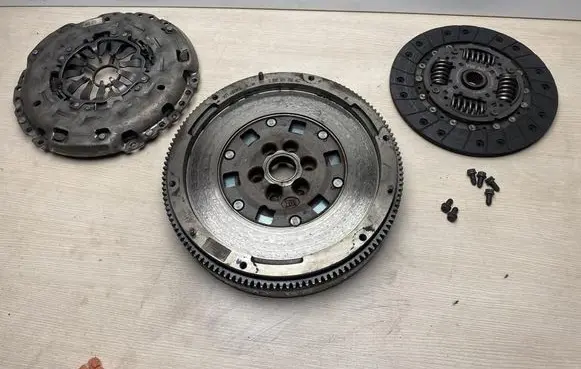Volkswagen PASSAT B8 Clutch set kit 05E141015A