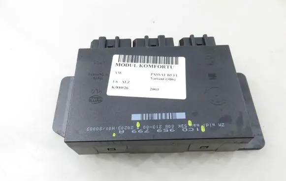 Volkswagen PASSAT B5.5 Central body control module 5DK00821300 1C0959799A